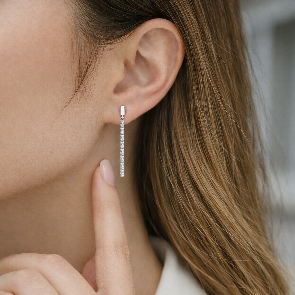 Éclat Moissanite Drop Earrings in S925 Sterling Silver