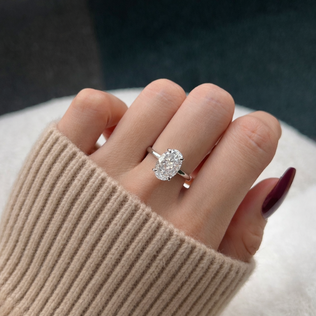 Luvea Oval Solitaire Ring