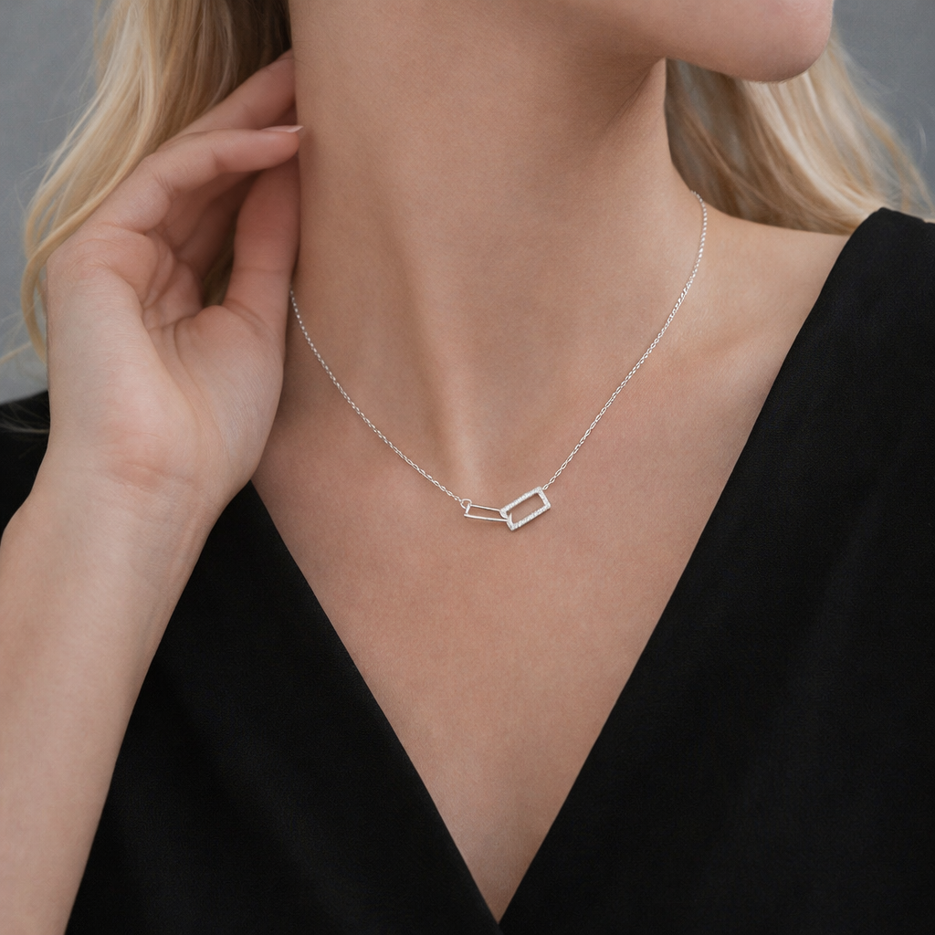 Minimal Interlocking Square Necklace in 925 Sterling Silver
