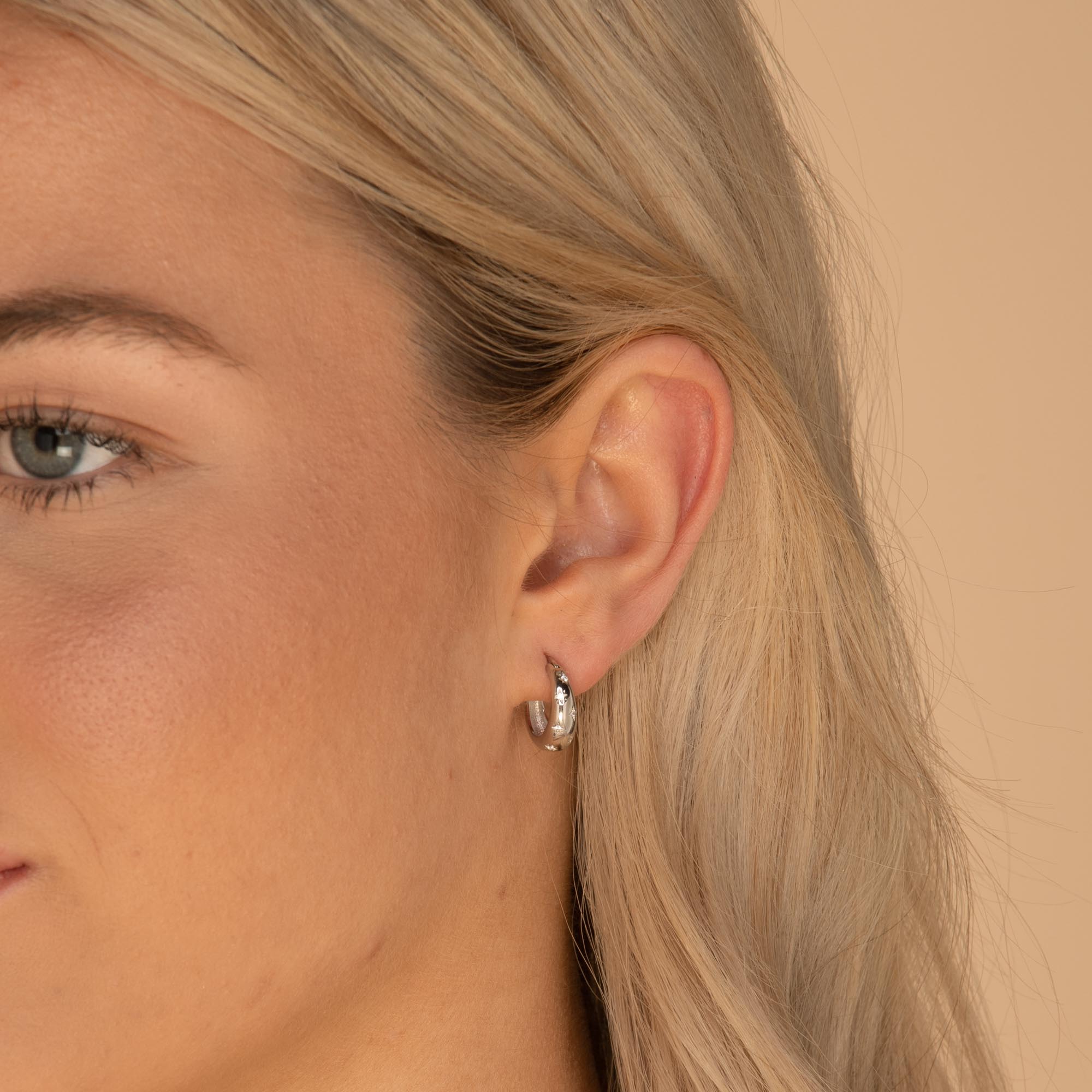 North Star Thick Sapphire Huggie Earrings